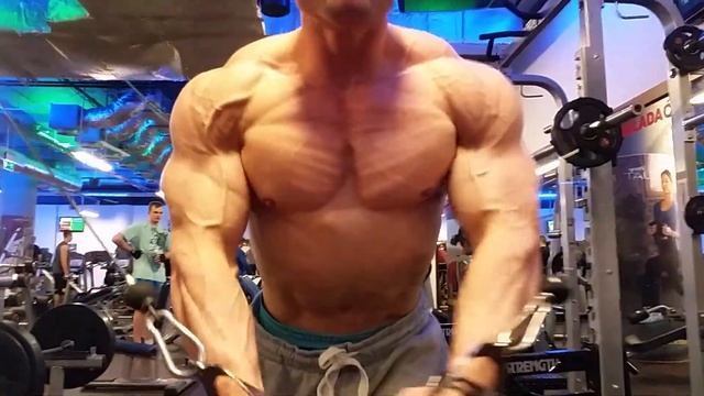 05.05.2014 Z dzisiejszego treningu klatki смотреть онлайн