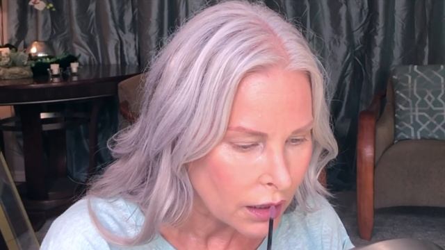 GRWM: The Butterfly Effect смотреть онлайн