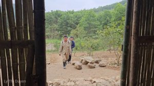 19 year old single mother: Harvesting pumpkins on rocky mountains and selling them at high prices