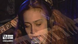Fiona Apple “Sleep to Dream” Live on the Stern Show (1997)