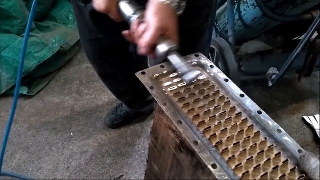 Старый экскаватор Драглайн ЭО5111б  Ремонт радиатора. Замена переднего сальника коленвала.