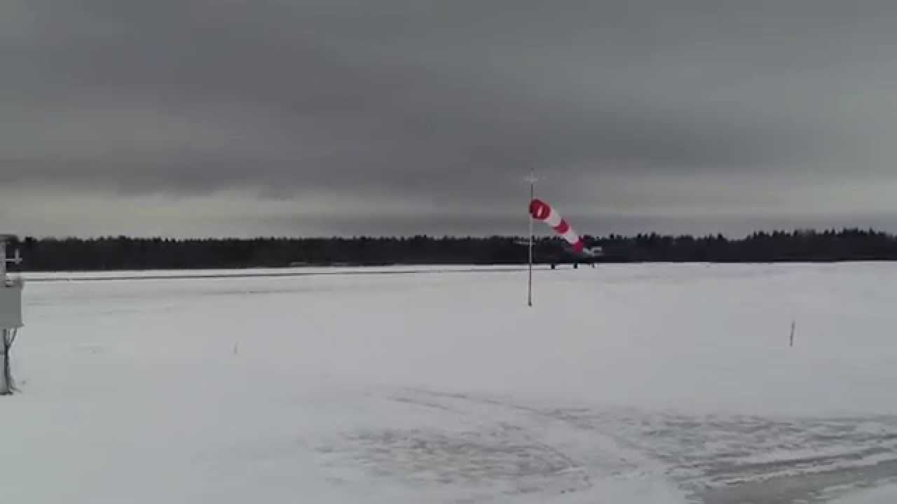 Полеты легкомоторных самолетов на аэродроме Орловка, 2015 г. смотреть онлайн