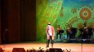 А.Дюбюк Улица,улица...исполняет солист ансамбля "Белогорье"Лев Бойко