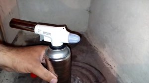 Газовая горелка с баллончиком, для розжига печи, костра.