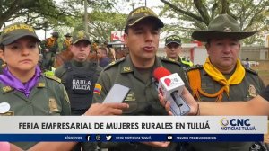 Participación del Departamento de Policía Valle en la feria empresarial "Mujeres Rurales" en Tuluá.