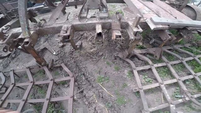 Агрегат для прополки тыквы с дисковой бороны/The unit for weeding of a pumpkin from a disk harrow смотреть онлайн