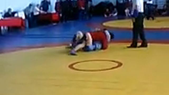 Казбек Исаев - бой с боксером.mp4 смотреть онлайн