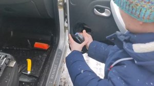 Замена штатных динамиков в Renault Logan на DL Audio Gryphon Lite 165