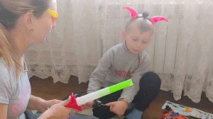 БАНДИТЫ залезли в дом и одели наручники на ребёнка!