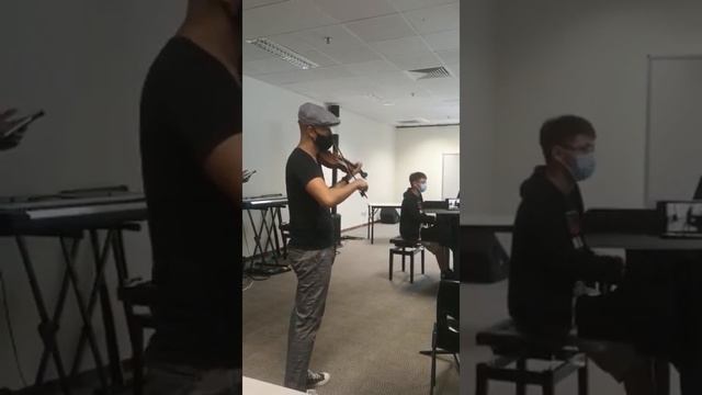 Autumn leaves | Jazz & Classical | Violinist & Pianist Duo смотреть онлайн