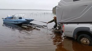 ПОГРУЗКА КАТЕРА на ПРИЦЕП.КАРЕЛИЯ,озеро В КУЙТО.
