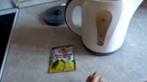 Как почистить чайник от накипи и налета? Простой способ.