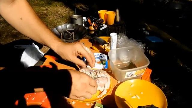 Ночевка в лесу,готовим плов из гречки (часть 1)