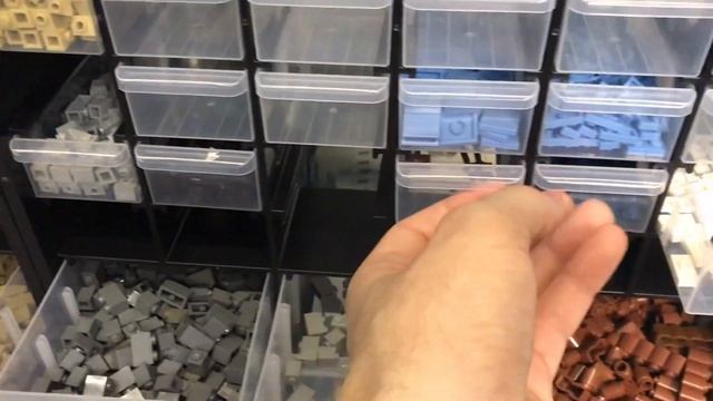 MarklegoboyVlogs #343 - Ячейки с Лего деталями смотреть онлайн