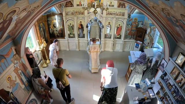 Часы. Божественная Литургия. смотреть онлайн