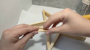 Новогодний декор из палочек для мороженого