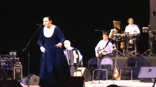 22.12.2012 Елена Ваенга в Иванове. Разговоры, прачка.mpg смотреть онлайн