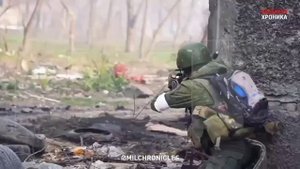 Наши рвут врага в городских боях!