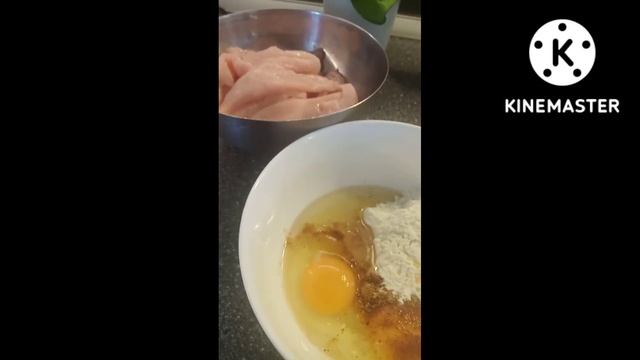 Куриные палочки из куриной грудки в лимонном кляре смотреть онлайн