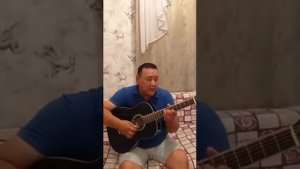 «Старое кафе.., верные друзья» под гитару. Песня на все времена 😍 От души вам, дорогие друзья!