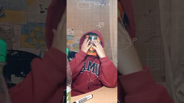 моя прошлая маска прожила 2 дня пасмотрим шо с етой будет смотреть онлайн