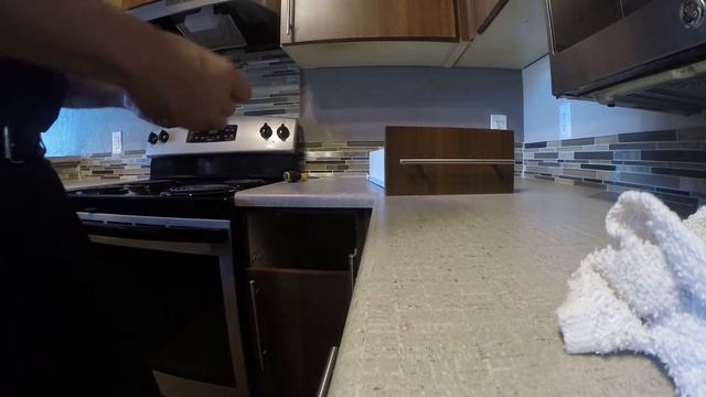 Cabinet Drawer Hitting Cabinet Door Handle - How To Fix It With A Box Of Cereal смотреть онлайн