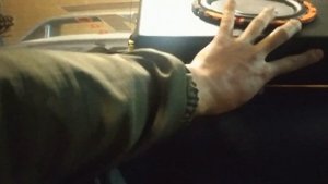 Cабвуфер DL Audio Barracuda 8A Underseat на полку в седан