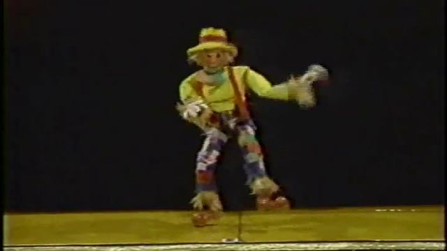 "Peppermint Park" - Scarecrow смотреть онлайн