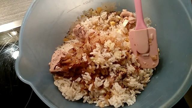 Салат с печенью трески и миндаля! Salad with cod liver and almonds! смотреть онлайн