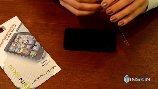 Установка защитного закаленного стекла Inskin Canada на iPhone 5 смотреть онлайн