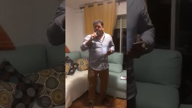 Español cantando Contigo Perú смотреть онлайн