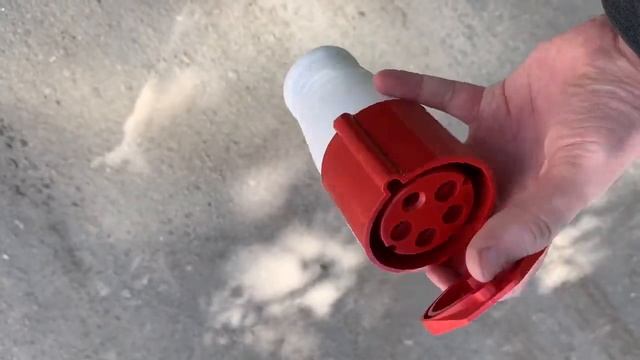 Розетка кабельная переносная 32А, 380В, 3Р+Е+N, IP44 смотреть онлайн