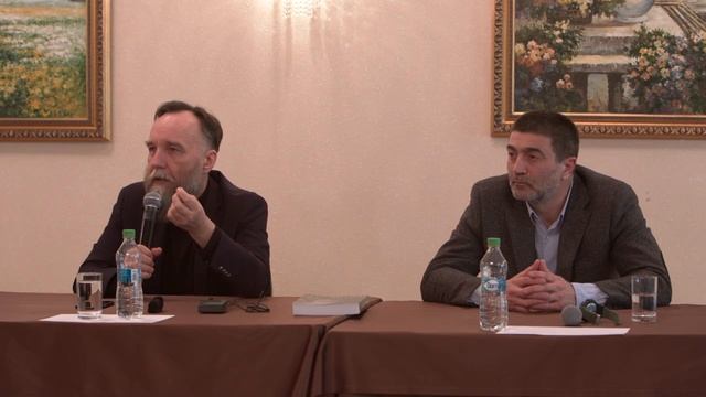 Презентация в Кишиневе книги на молдавском (румынском) Destin eurasist 2017