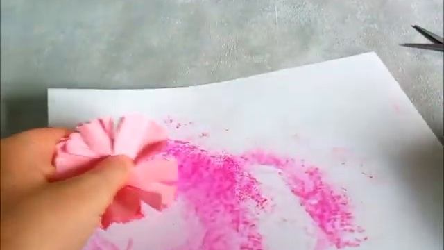 Делаем бумажные цветы своими руками для декоративного панно на дверь