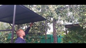 Бюджетный мангал с крышей и освещением.