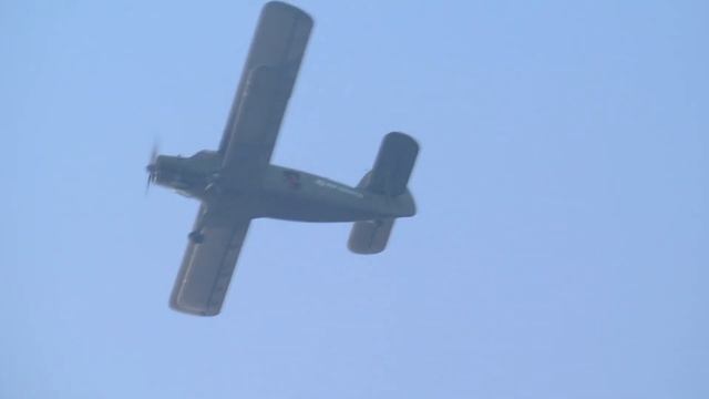 прыжки с парашютом на воду смотреть онлайн