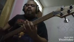 Twist - KORN ( bass cover )
