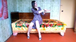 КАК ВОЗБУДИТЬ ПАРНЯ, С ПОМОЩЬЮ ПЛАТЬЯ =))