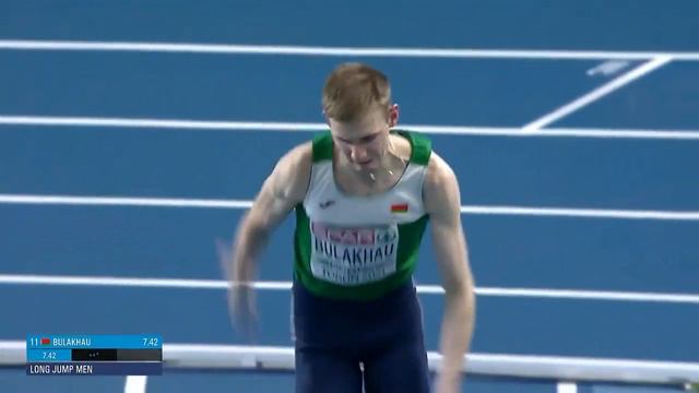 Владислав Булахов в квалификации чемпионата Европы по легкой атлетике. Торунь, 4 марта 2021 года