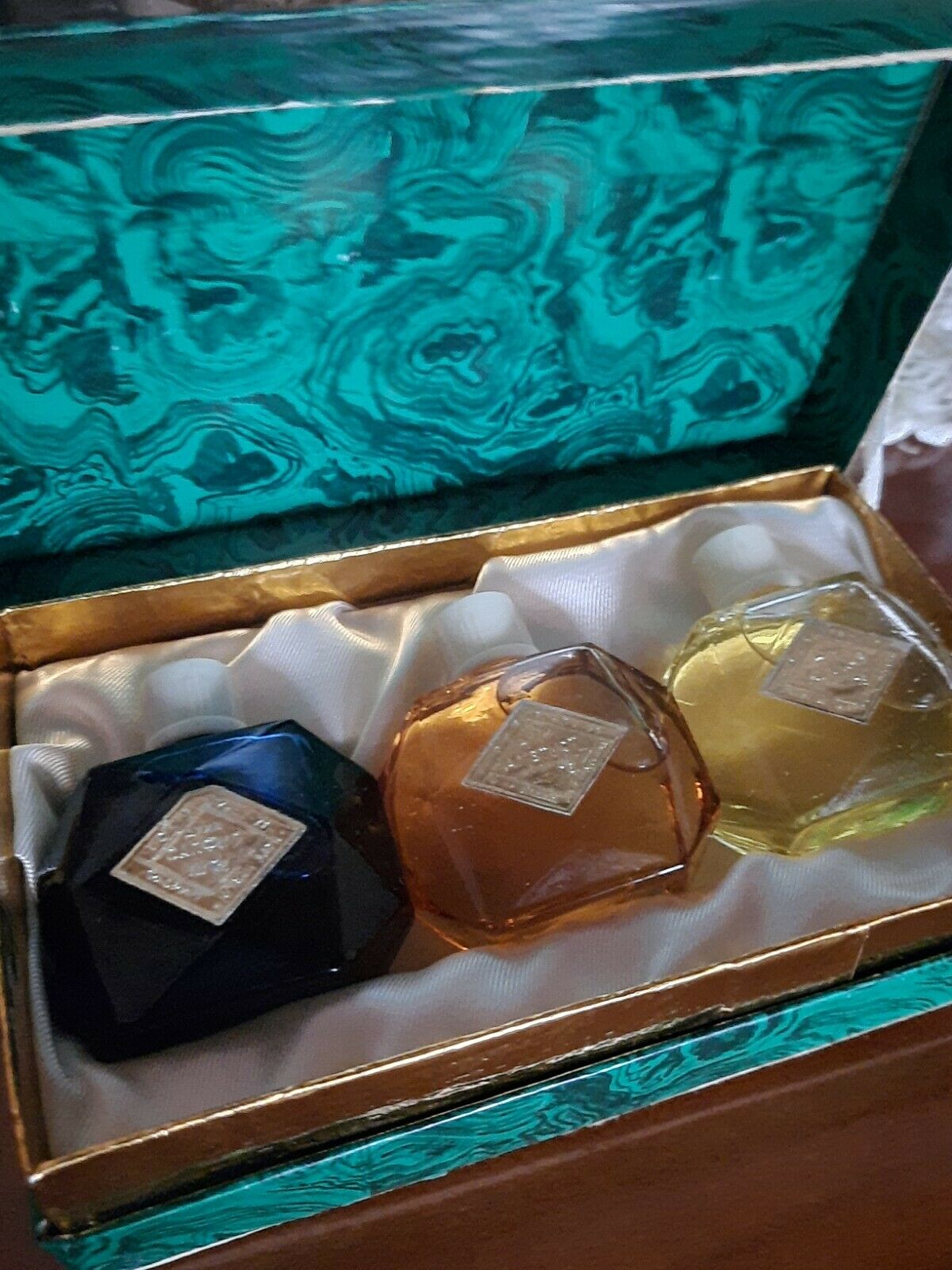 Soviet USSR Russian Perfume Cologne Set 3 Bottles  The Malachite Box -1970 Х годов духи произведены