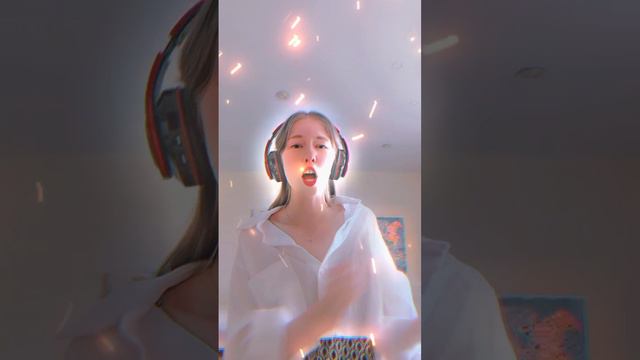 Вся в музыке...🎹🎧🎶😍🥹 Моя любовь к музыке безгранична...❤️🔥❤️🙏😘 смотреть онлайн