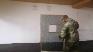Особенности стрельбы через оконные проемы и из за вертикального укрытия