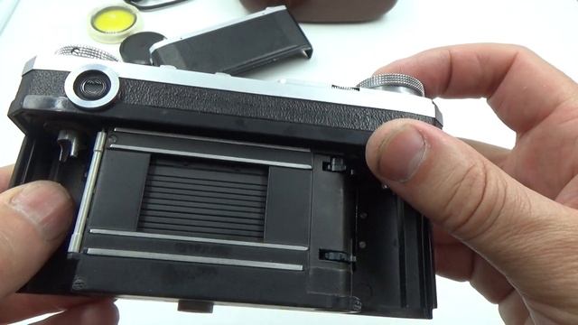 KIEV 4A USSR Russian 35mm Contax copy Camera + Jupiter 8m lens #7200310 смотреть онлайн