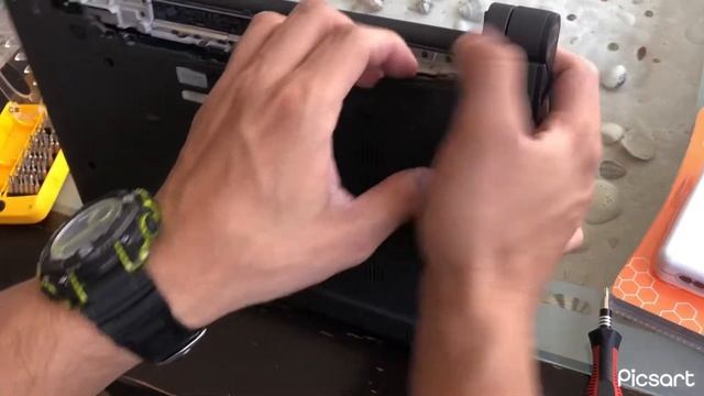 Abrir o destapar Laptop Dell Latitude 3350/Cambiar disco duro o memoria. смотреть онлайн