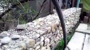 Декоративный забор из природного камня.