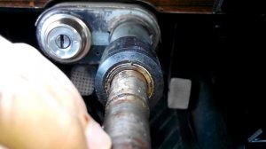 Разбитая втулка рулевого вала ВАЗ 2101