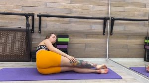 HIP STRETCHING FLEXIBLE LEGS CONTORTION YOGA