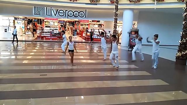 Charles Weidman y Agustin Lara смотреть онлайн