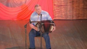 Николай Коряжкин на гармони Жилина