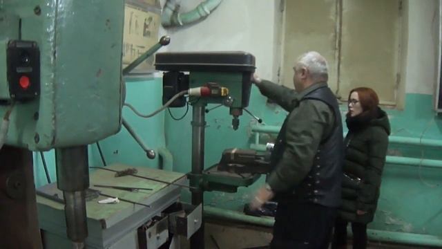 262) Краткий обзор учебного слесарного участка смотреть онлайн